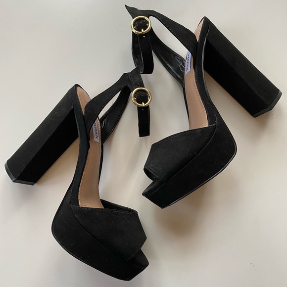 Steve Madden black heel size 7 - Picture 1 of 4